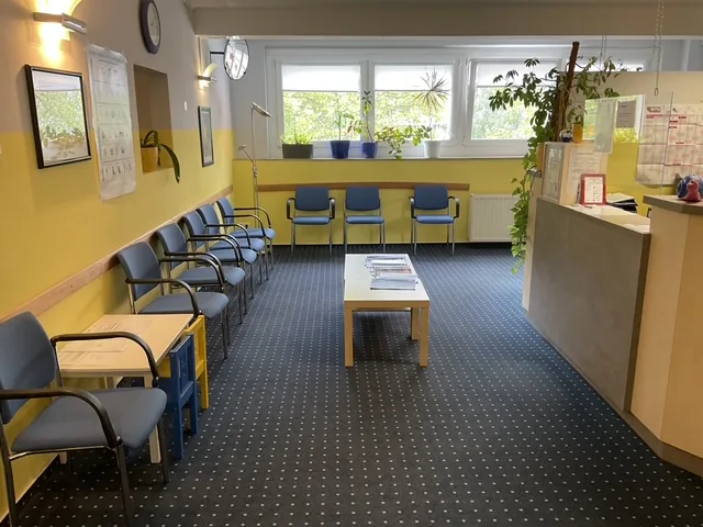 Aktueller Wartebereich der Lungenfacharztpraxis